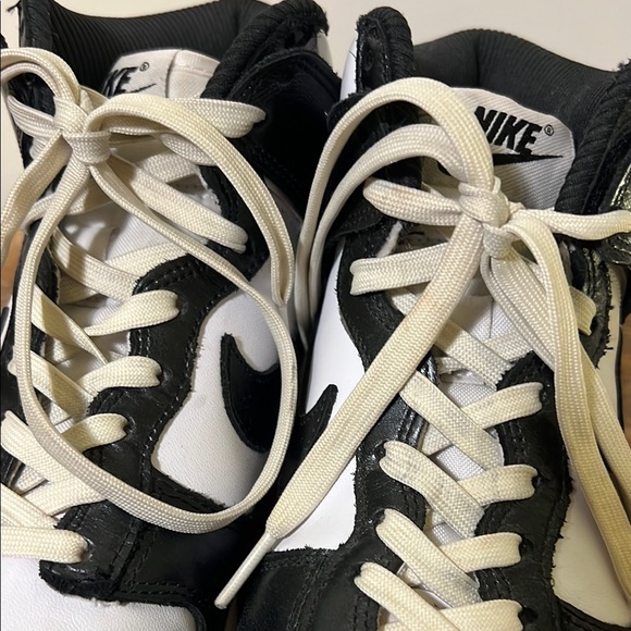 Nike Vintage Look Black and White Dunks, Womens 7 - Picture 4 of 9